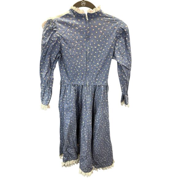 Vintage Sabrina Prairie Dress Blue Floral Lace Trim Cottagecore USA Made Sz 10 - Picture 7 of 12